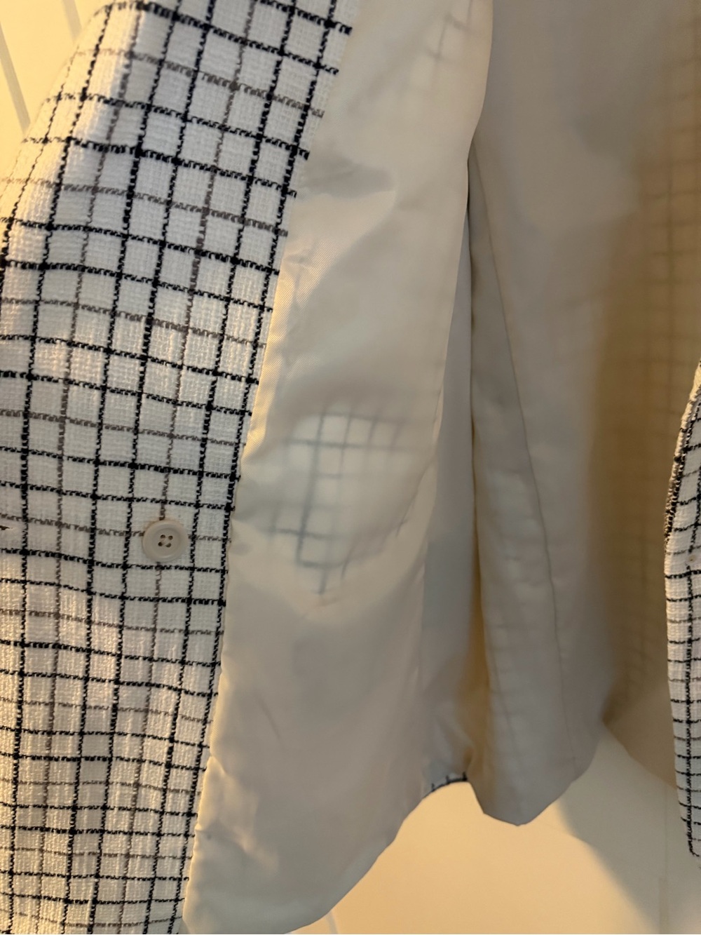 Abercrombie & Fitch White Blazer with Navy Windowpane Check - Picture 5 of 5